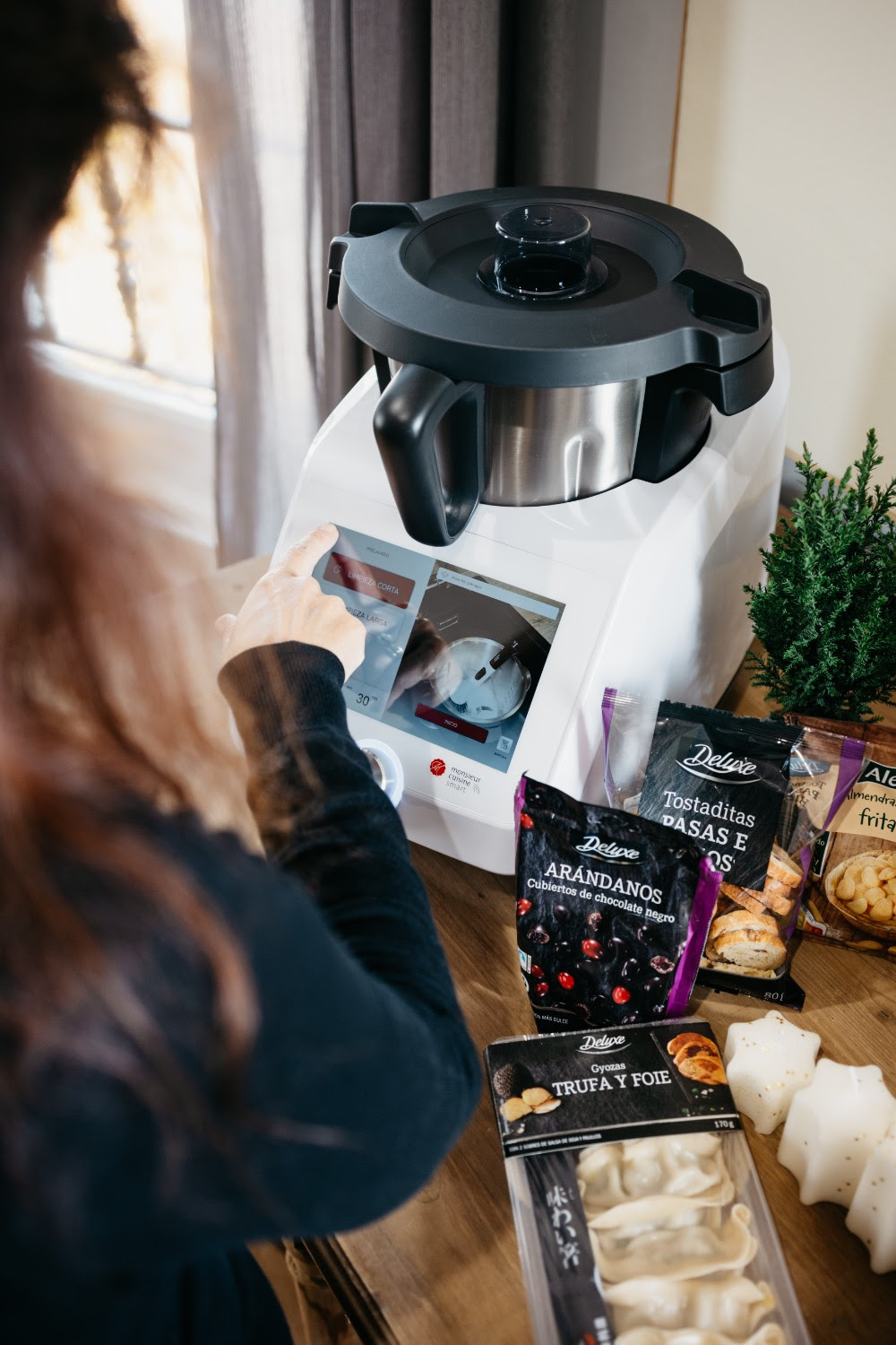 Gonzalo Mir Presenta El Nuevo Robot De Cocina De Lidl