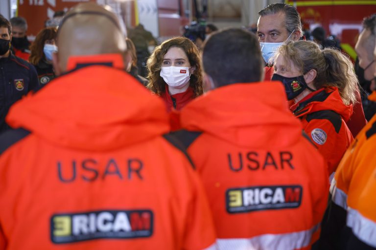 La Comunidad de Madrid envía un convoy especial de ayuda para los bomberos ucranianos